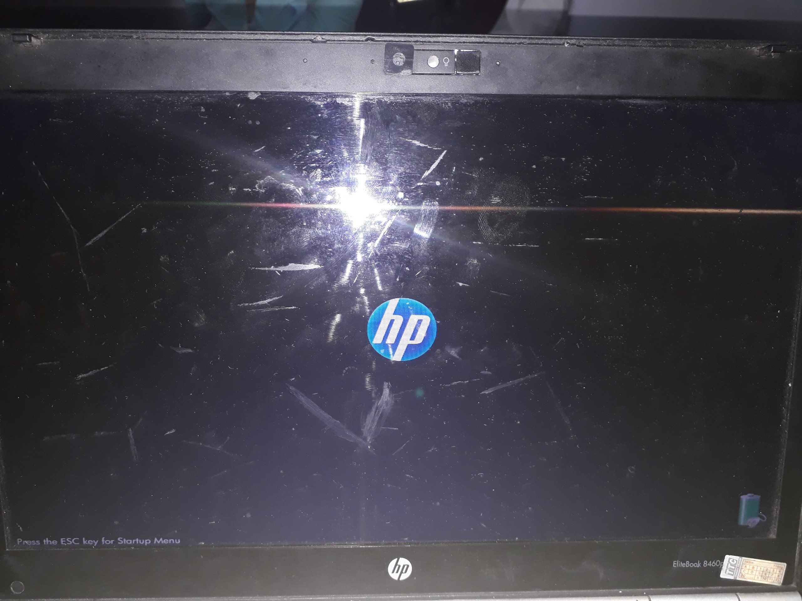 Sửa lỗi máy tính bị khởi động lại liên tục không đăng nhập được vào Window